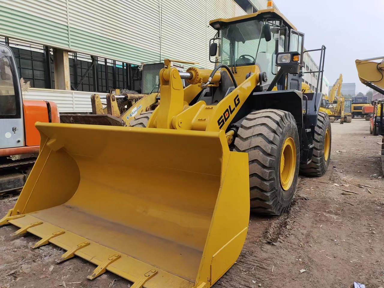 SDLG LG956L with CAT engine - Tekerlekli yükleyici: fotoğraf 1 SDLG LG956L with CAT engine - Tekerlekli yükleyici: fotoğraf 1