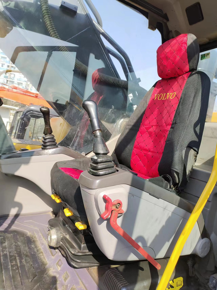 VOLVO EC460 - Paletli ekskavatör: fotoğraf 4 VOLVO EC460 - Paletli ekskavatör: fotoğraf 4