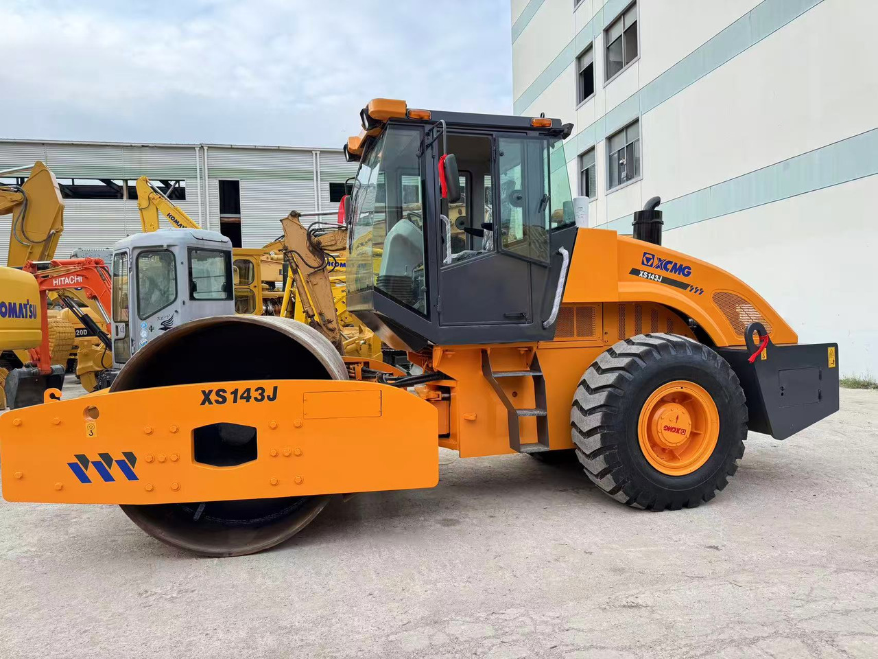 XCMG XS143J - Yol silindiri: fotoğraf 3 XCMG XS143J - Yol silindiri: fotoğraf 3