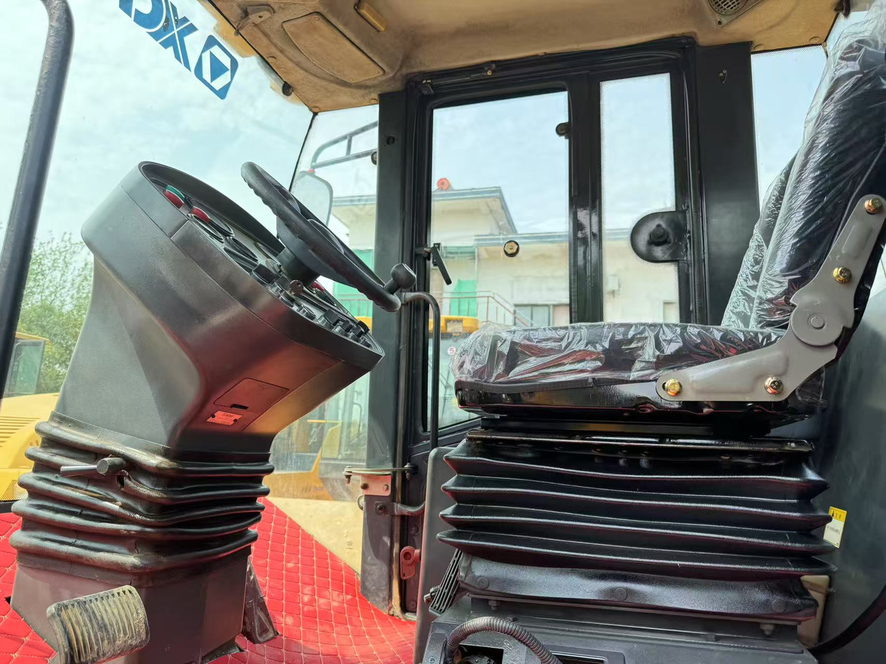 XCMG XS143J - Yol silindiri: fotoğraf 5 XCMG XS143J - Yol silindiri: fotoğraf 5