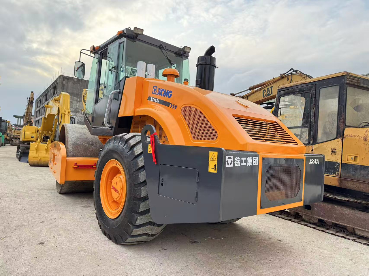 XCMG XS143J - Yol silindiri: fotoğraf 2 XCMG XS143J - Yol silindiri: fotoğraf 2