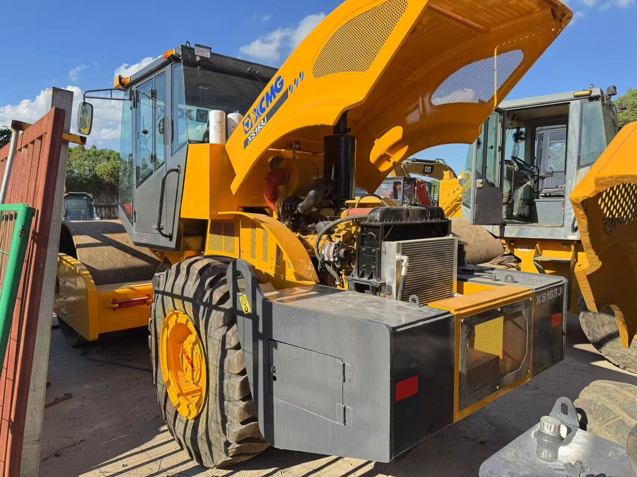 XCMG XS163J - Yol silindiri: fotoğraf 2 XCMG XS163J - Yol silindiri: fotoğraf 2