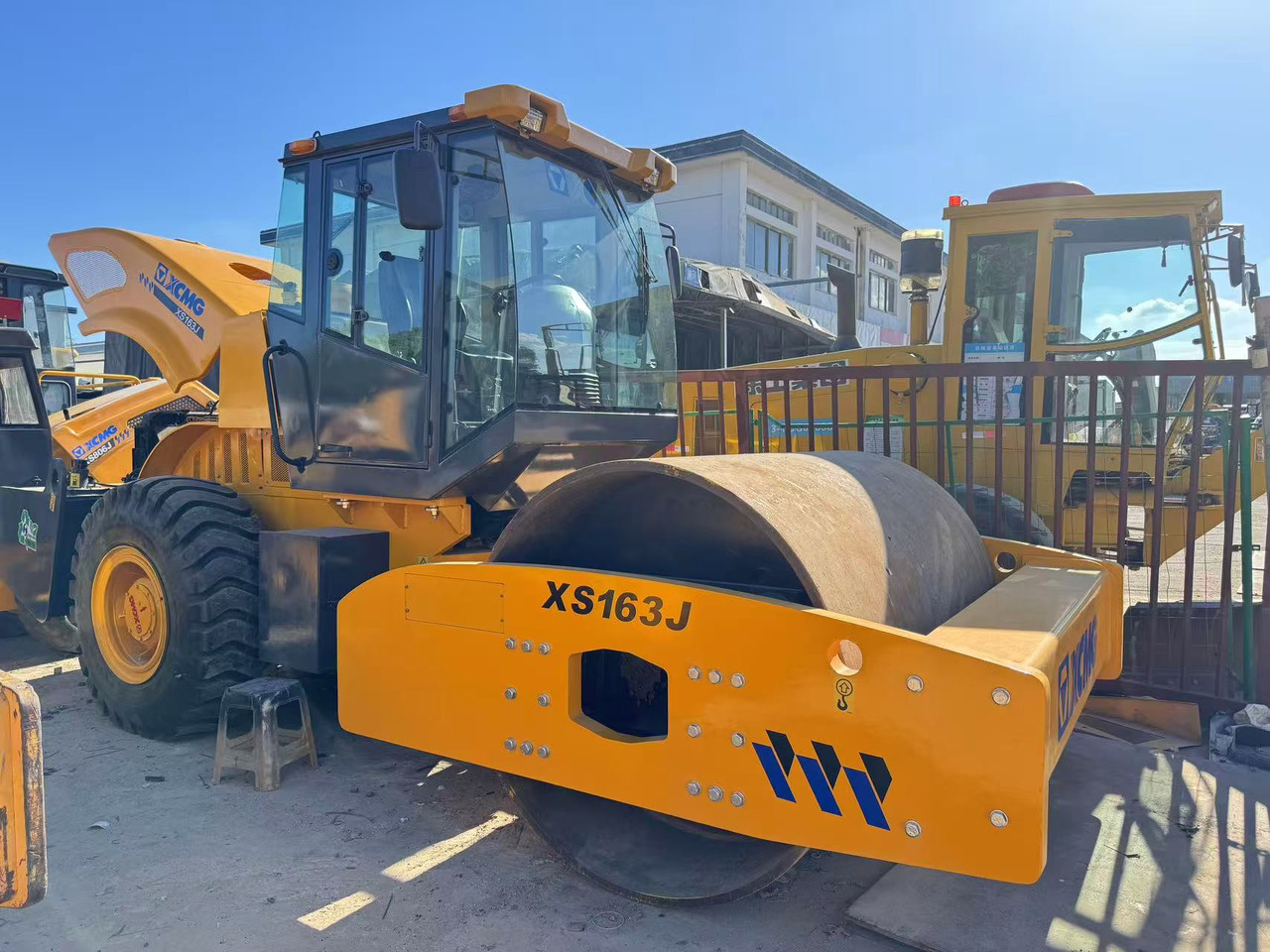 XCMG XS163J - Yol silindiri: fotoğraf 5 XCMG XS163J - Yol silindiri: fotoğraf 5