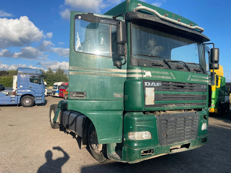 DAF XF 95.430 Tractor Unit - Çekici: fotoğraf 1 DAF XF 95.430 Tractor Unit - Çekici: fotoğraf 1