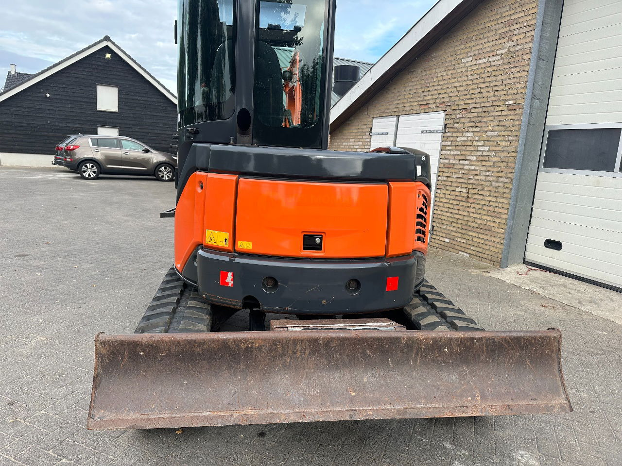 Mini ekskavatör Hitachi ZX52U-3 CLR: fotoğraf 16 Mini ekskavatör Hitachi ZX52U-3 CLR: fotoğraf 16