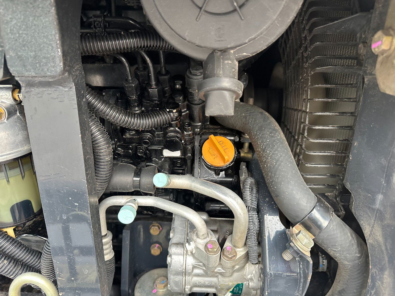 Mini ekskavatör Hitachi ZX52U-3 CLR: fotoğraf 18 Mini ekskavatör Hitachi ZX52U-3 CLR: fotoğraf 18