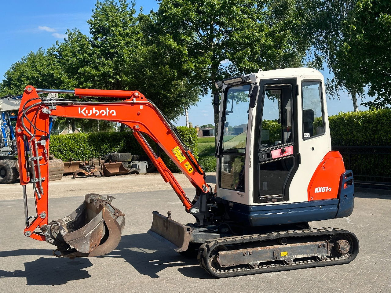 Kubota KX61-3 - Mini ekskavatör: fotoğraf 1 Kubota KX61-3 - Mini ekskavatör: fotoğraf 1
