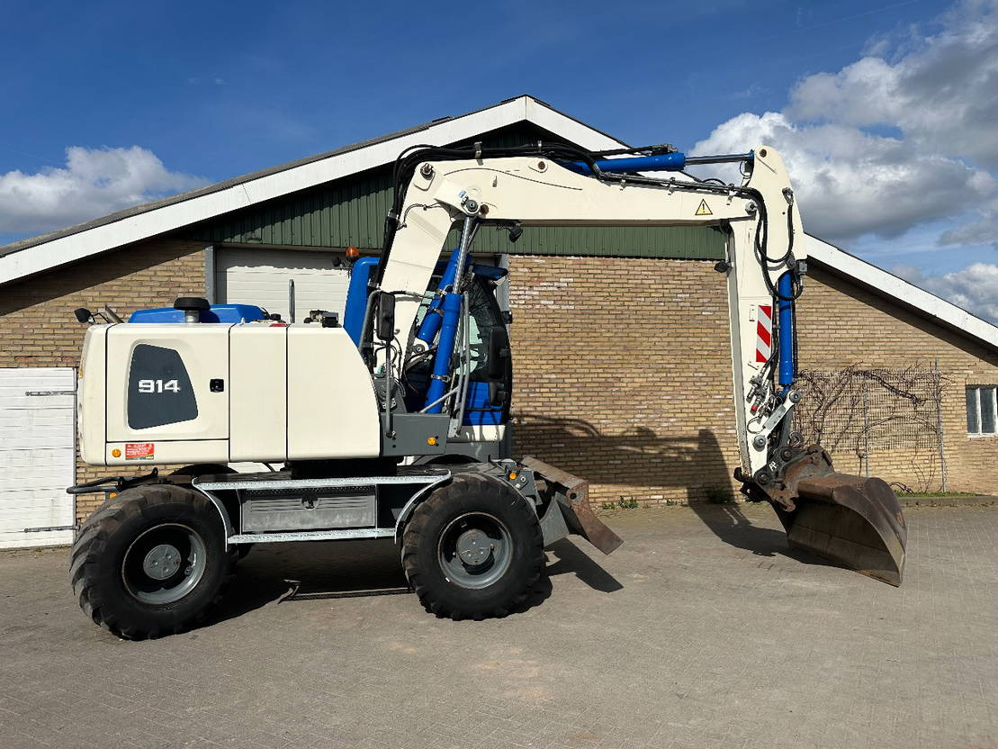 Liebherr A914 - Tekerlekli ekskavatör: fotoğraf 5 Liebherr A914 - Tekerlekli ekskavatör: fotoğraf 5