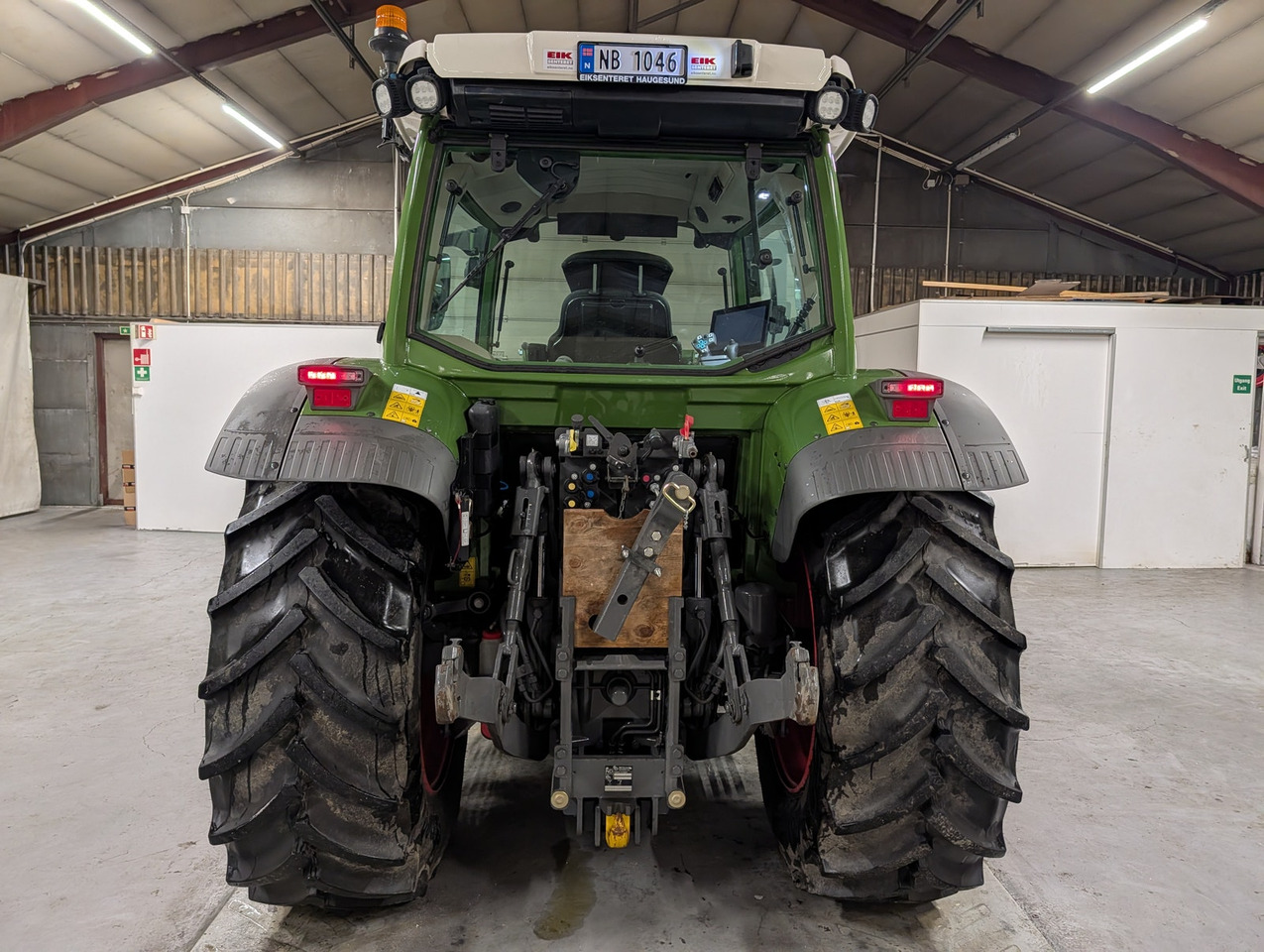 Fendt 211 Vario - Traktör: fotoğraf 4 Fendt 211 Vario - Traktör: fotoğraf 4