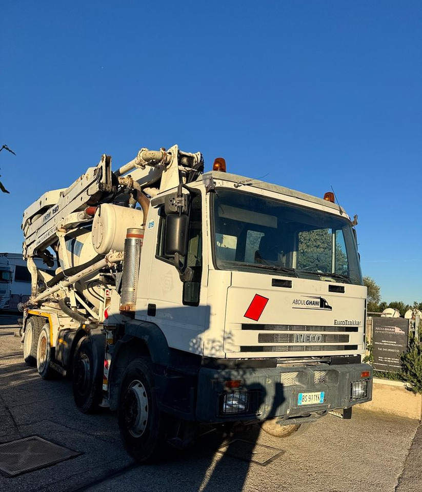 Betonpompa CIFA Iveco Trakker 410E44 - Mobil beton pompası: fotoğraf 5 Betonpompa CIFA Iveco Trakker 410E44 - Mobil beton pompası: fotoğraf 5