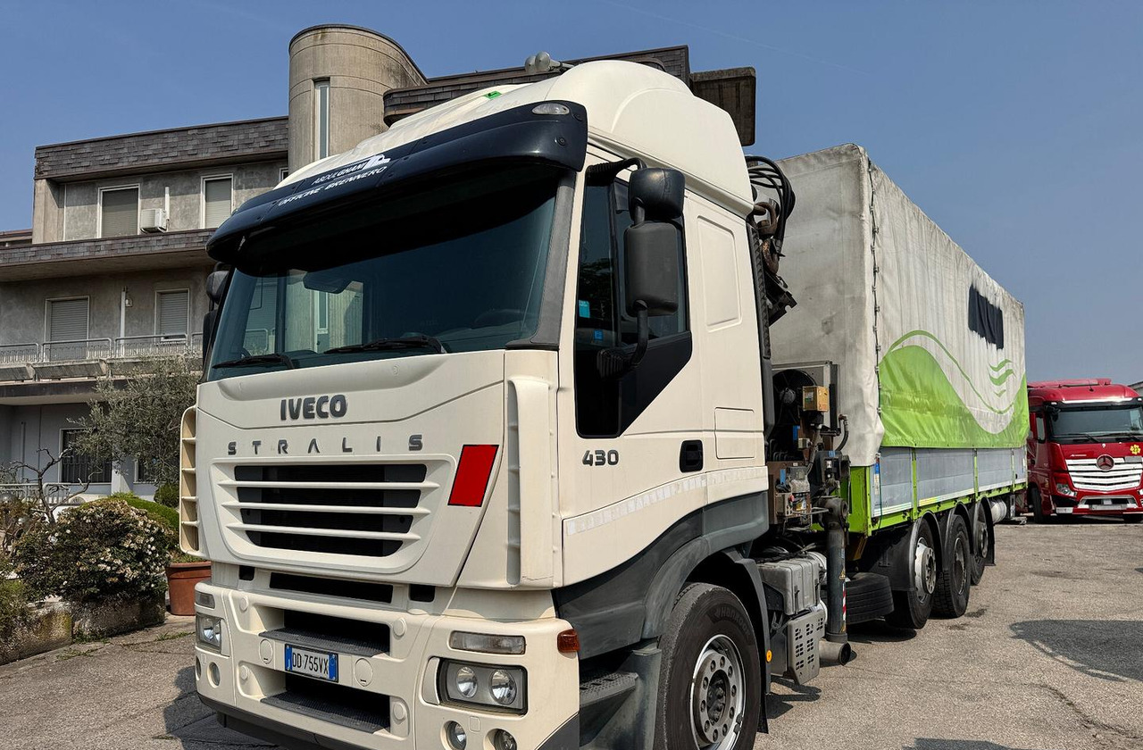 IVECO 430 - 4 ASSI STRADALE CON GRU - Tenteli kamyon, Vinçli kamyon: fotoğraf 1 IVECO 430 - 4 ASSI STRADALE CON GRU - Tenteli kamyon, Vinçli kamyon: fotoğraf 1