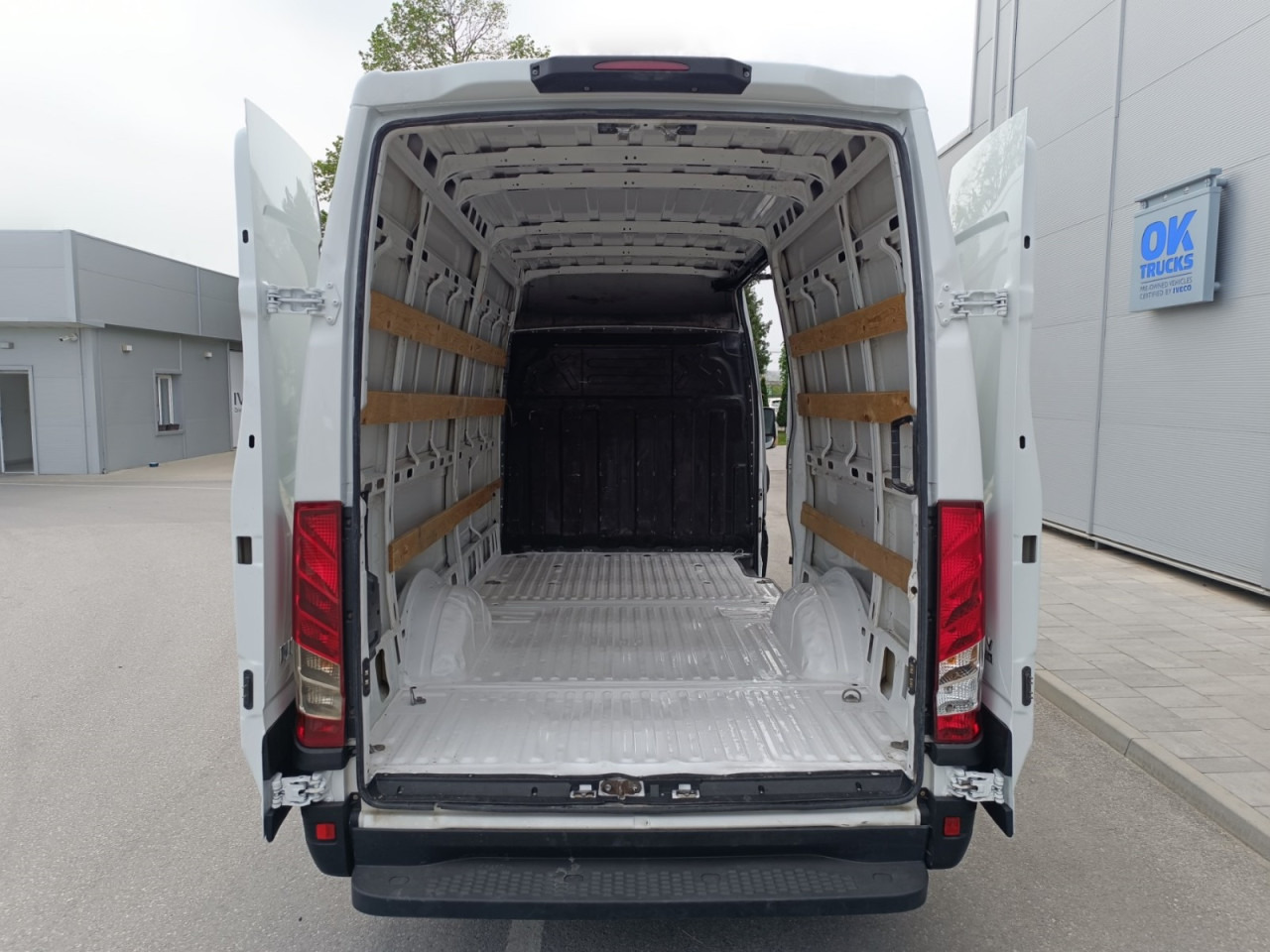 IVECO Daily 35S14N 12m3 finansal kiralama IVECO Daily 35S14N 12m3: fotoğraf 13