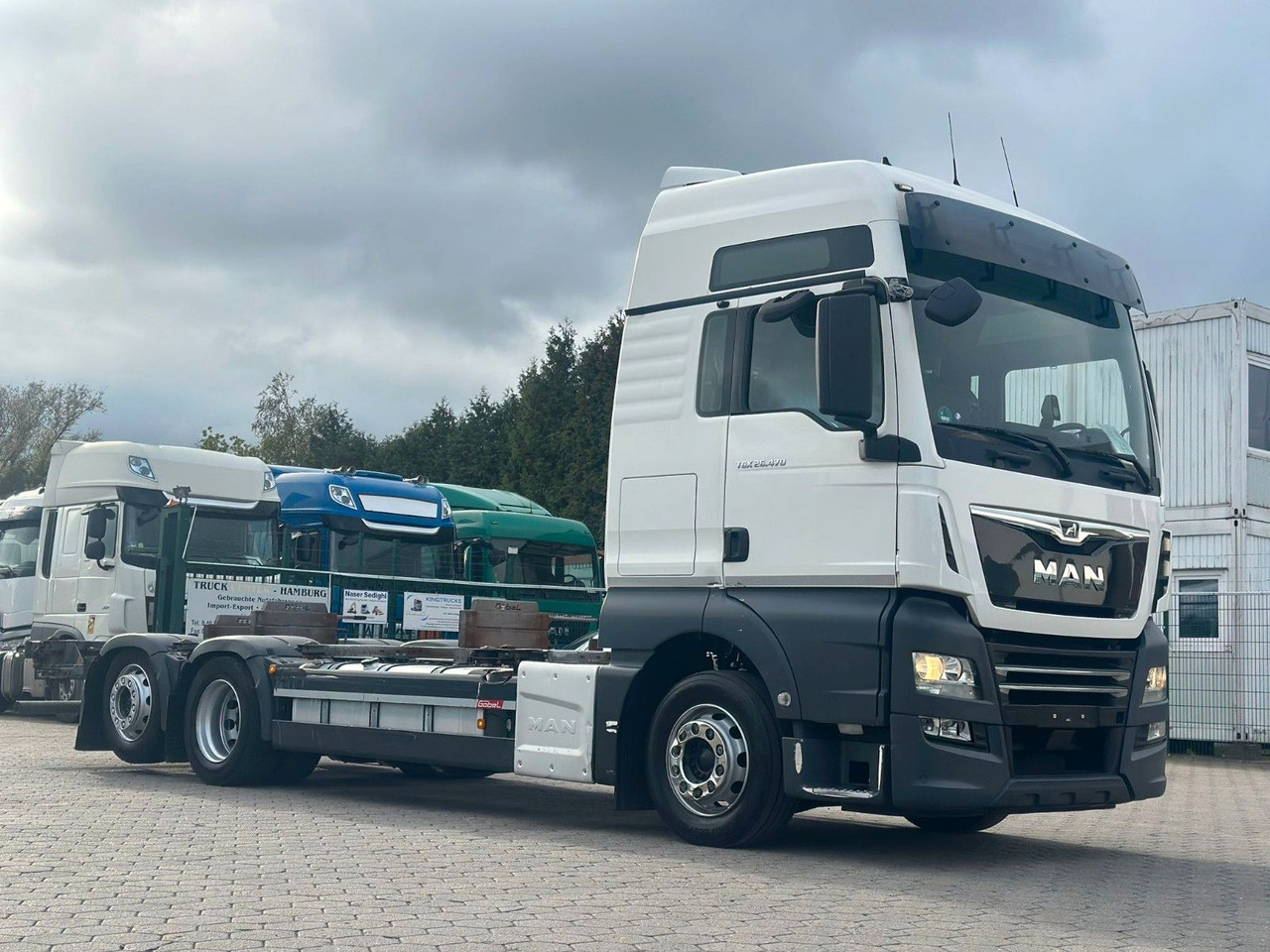 MAN 26.470*Intarder+ Lenk+Lift+Euro 6D - Konteynır taşıyıcı/ Yedek karoser kamyon: fotoğraf 1 MAN 26.470*Intarder+ Lenk+Lift+Euro 6D - Konteynır taşıyıcı/ Yedek karoser kamyon: fotoğraf 1