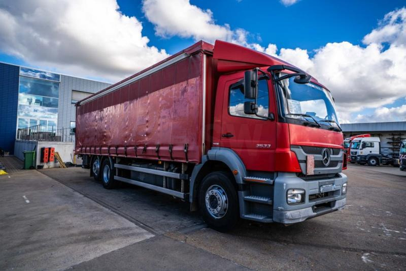 Mercedes AXOR 2533 -MP3+DHOLLANDIA 2.5T - Tenteli kamyon: fotoğraf 2 Mercedes AXOR 2533 -MP3+DHOLLANDIA 2.5T - Tenteli kamyon: fotoğraf 2