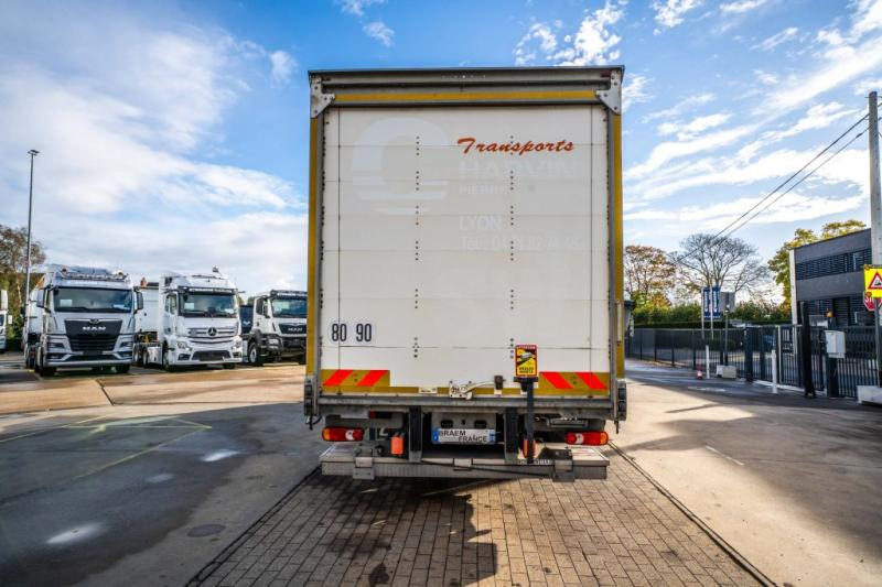 Renault D WIDE 250 DXI (12T)+DHOLLANDIA - Kapalı kasa kamyon: fotoğraf 5 Renault D WIDE 250 DXI (12T)+DHOLLANDIA - Kapalı kasa kamyon: fotoğraf 5