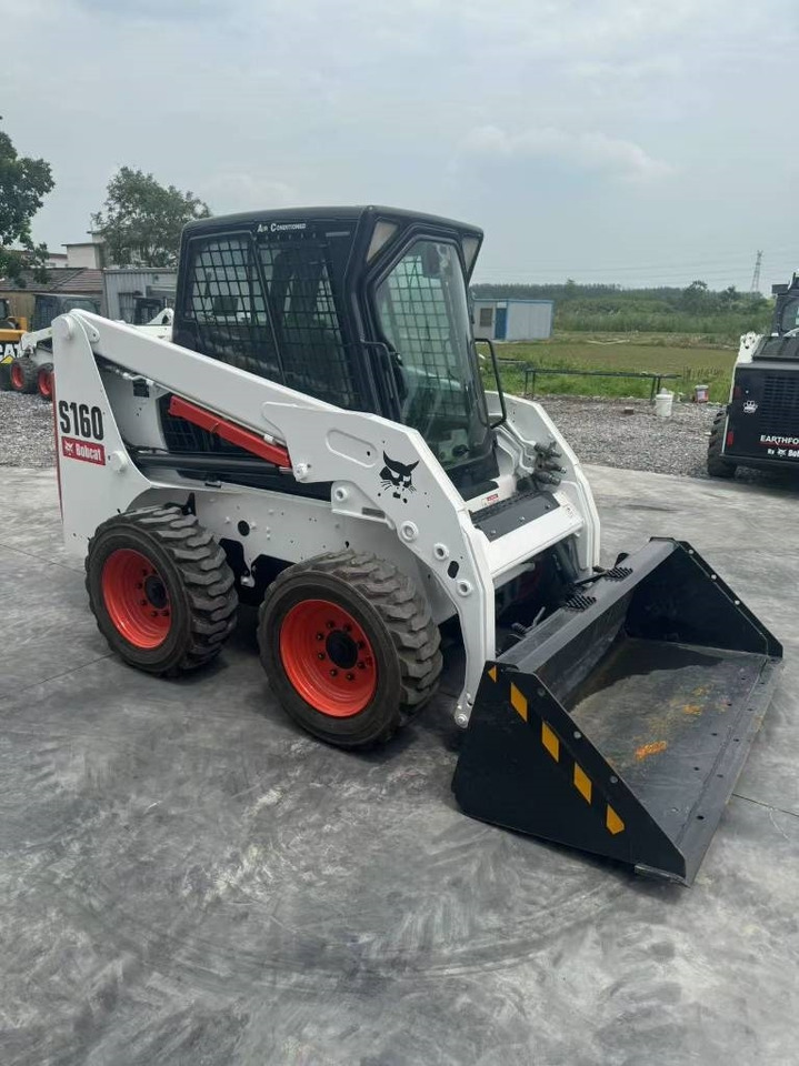 Bobcat S 160 - Mini yükleyici: fotoğraf 3 Bobcat S 160 - Mini yükleyici: fotoğraf 3