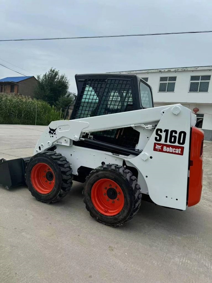 Bobcat S 160 - Mini yükleyici: fotoğraf 2 Bobcat S 160 - Mini yükleyici: fotoğraf 2