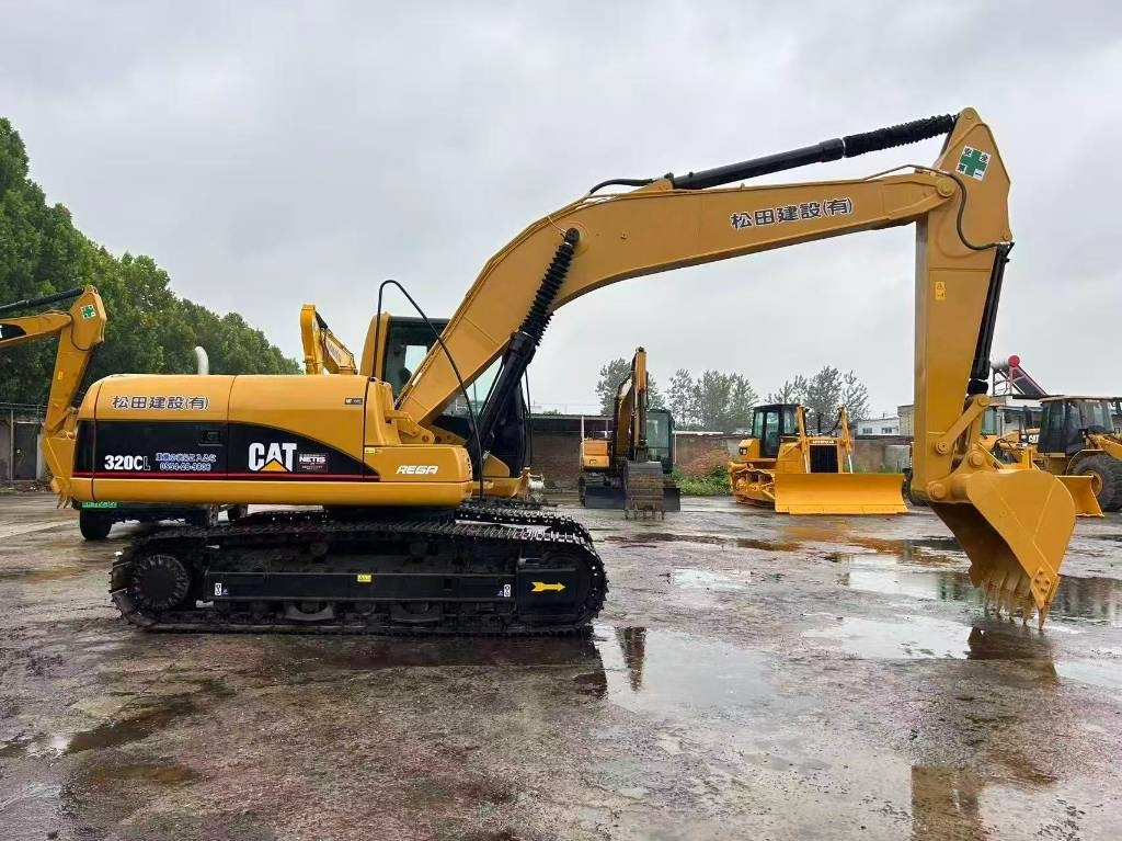CAT 320 C - Paletli ekskavatör: fotoğraf 3 CAT 320 C - Paletli ekskavatör: fotoğraf 3