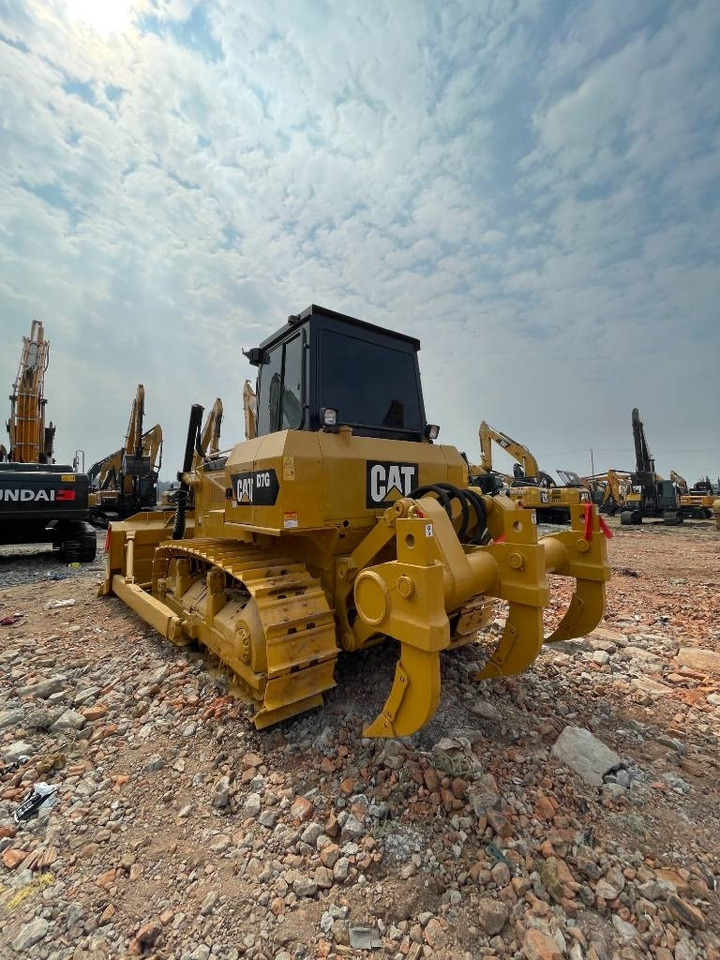 CAT D 7 G - Paletli ekskavatör: fotoğraf 3 CAT D 7 G - Paletli ekskavatör: fotoğraf 3