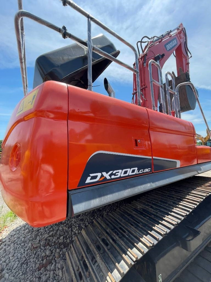Doosan DX 300 LC - Paletli ekskavatör: fotoğraf 3 Doosan DX 300 LC - Paletli ekskavatör: fotoğraf 3