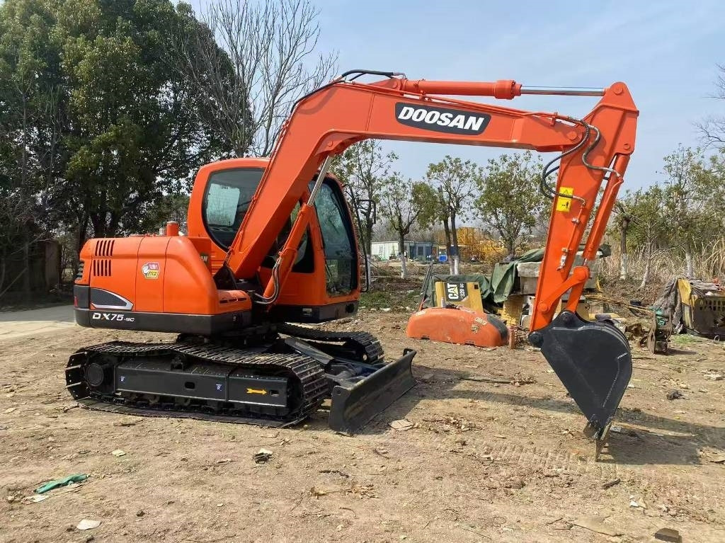 Doosan DX 75-9 C - Mini ekskavatör: fotoğraf 4 Doosan DX 75-9 C - Mini ekskavatör: fotoğraf 4