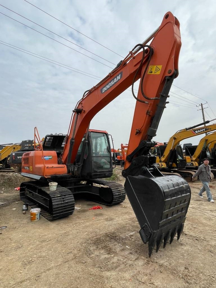 Doosan dx150 - Paletli ekskavatör: fotoğraf 1 Doosan dx150 - Paletli ekskavatör: fotoğraf 1