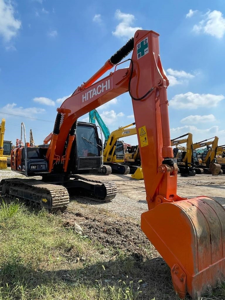 Hitachi ZX 120 - Paletli ekskavatör: fotoğraf 2 Hitachi ZX 120 - Paletli ekskavatör: fotoğraf 2