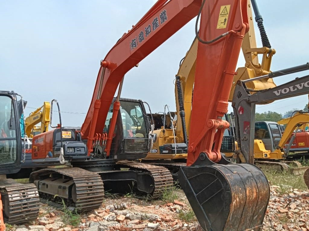Hitachi ZX 160 - Paletli ekskavatör: fotoğraf 2 Hitachi ZX 160 - Paletli ekskavatör: fotoğraf 2