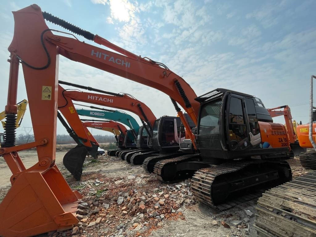 Hitachi ZX 200 - Paletli ekskavatör: fotoğraf 4 Hitachi ZX 200 - Paletli ekskavatör: fotoğraf 4
