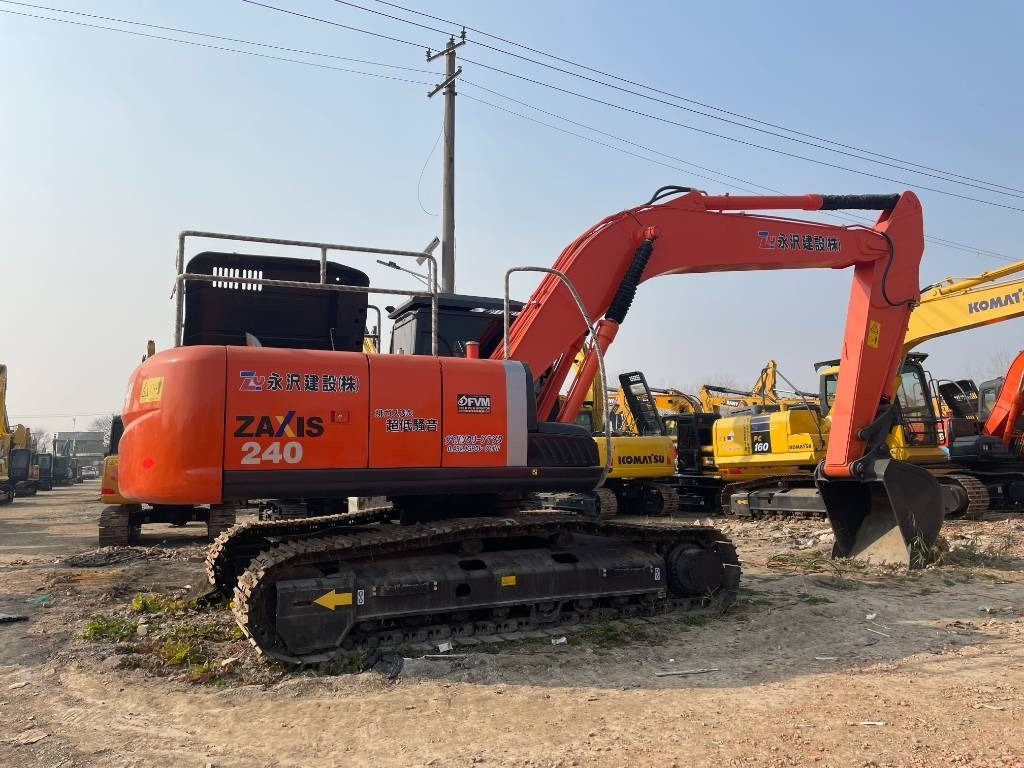 Hitachi ZX 240 - Paletli ekskavatör: fotoğraf 3 Hitachi ZX 240 - Paletli ekskavatör: fotoğraf 3