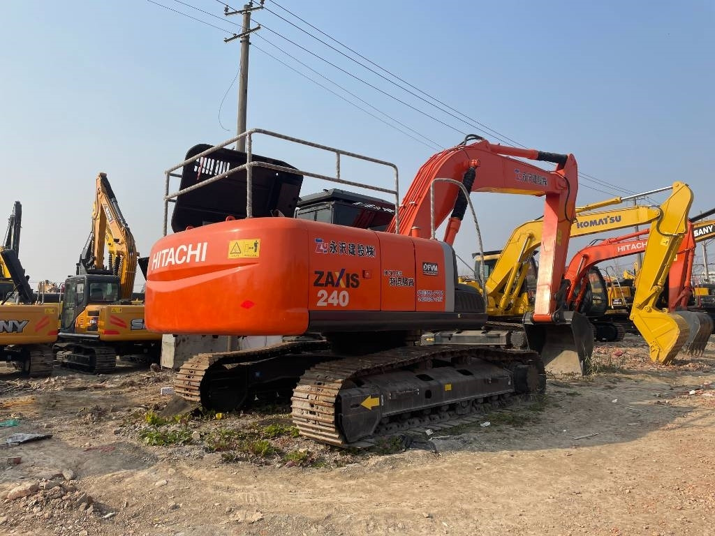 Hitachi ZX 240 - Paletli ekskavatör: fotoğraf 4 Hitachi ZX 240 - Paletli ekskavatör: fotoğraf 4