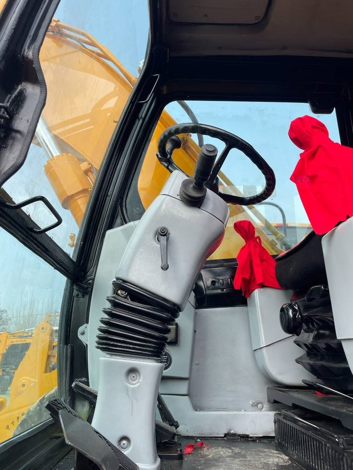 Hyundai R150W - Tekerlekli ekskavatör: fotoğraf 4 Hyundai R150W - Tekerlekli ekskavatör: fotoğraf 4