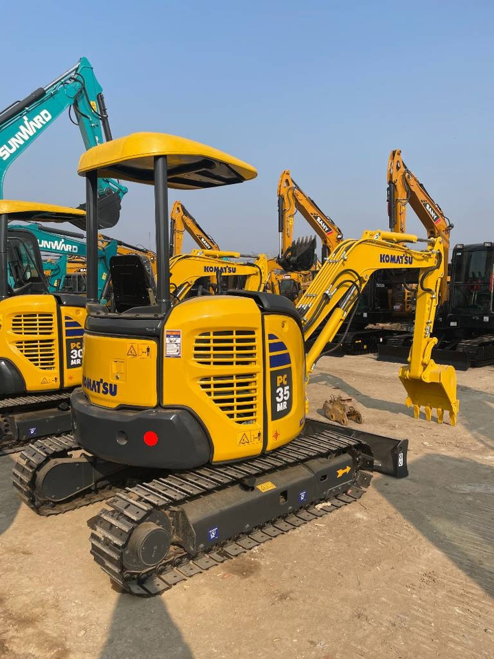 Komatsu PC 35 - Mini ekskavatör: fotoğraf 1 Komatsu PC 35 - Mini ekskavatör: fotoğraf 1