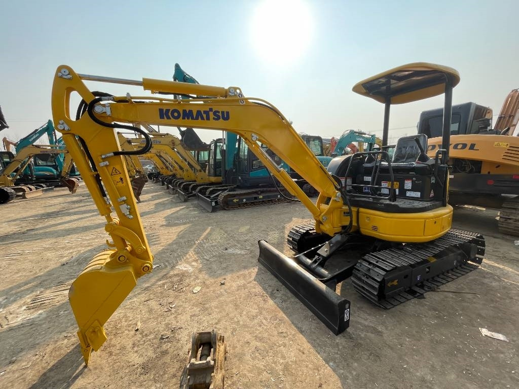 Komatsu PC 35 - Paletli ekskavatör: fotoğraf 5 Komatsu PC 35 - Paletli ekskavatör: fotoğraf 5