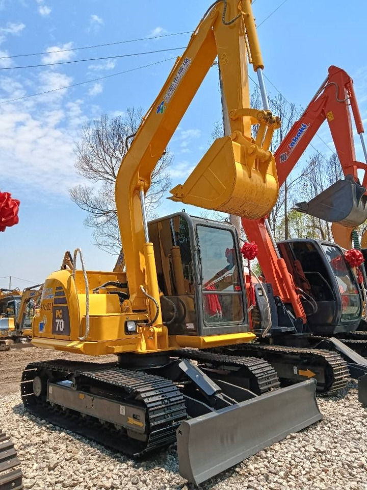 Komatsu PC 70 - Paletli ekskavatör: fotoğraf 1 Komatsu PC 70 - Paletli ekskavatör: fotoğraf 1