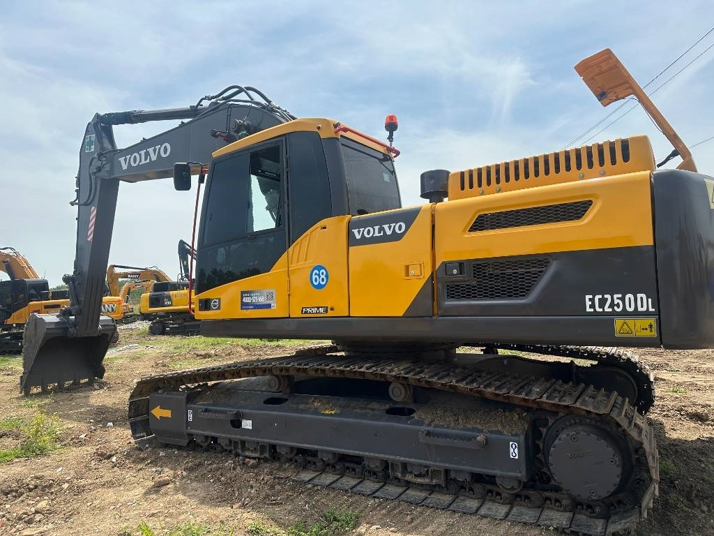 Volvo EC 250 D - Paletli ekskavatör: fotoğraf 2 Volvo EC 250 D - Paletli ekskavatör: fotoğraf 2