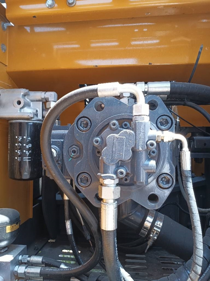 XCMG XE 215 DA - Paletli ekskavatör: fotoğraf 5 XCMG XE 215 DA - Paletli ekskavatör: fotoğraf 5