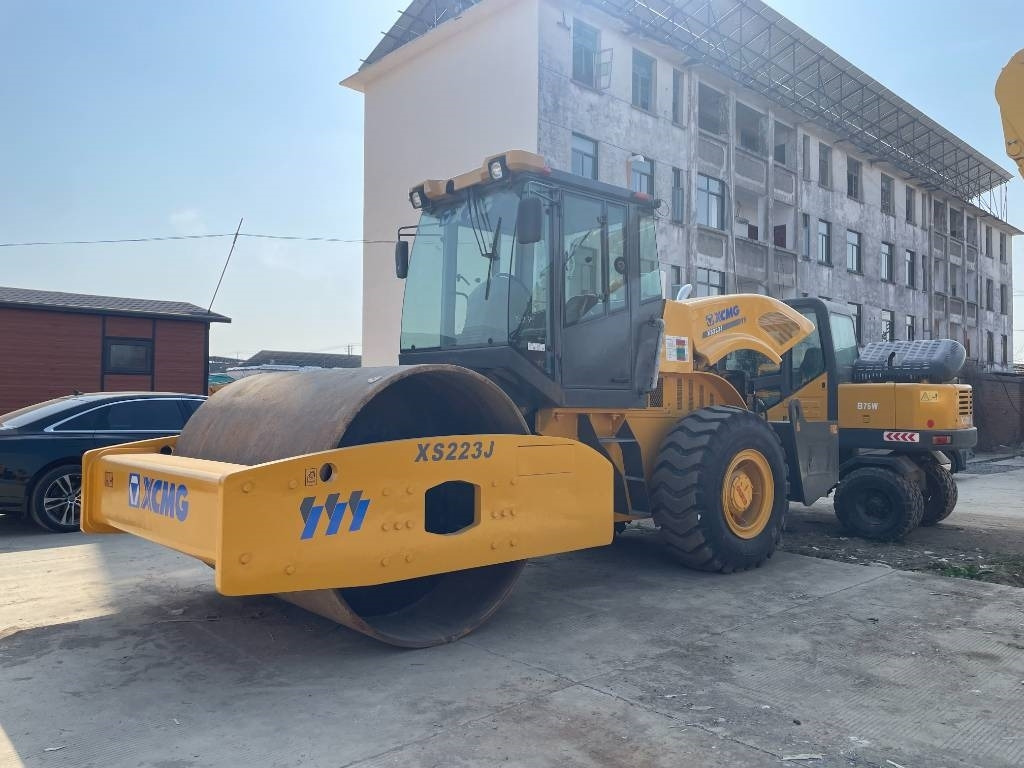 XCMG XS 223 J - Kompaktör: fotoğraf 1 XCMG XS 223 J - Kompaktör: fotoğraf 1