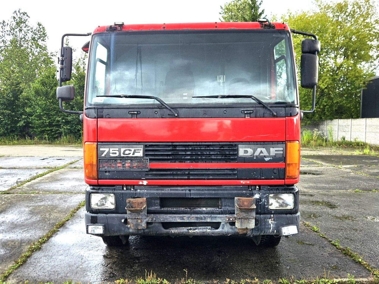 DAF CF 75.250 6x2 - Şasi kamyon: fotoğraf 2 DAF CF 75.250 6x2 - Şasi kamyon: fotoğraf 2