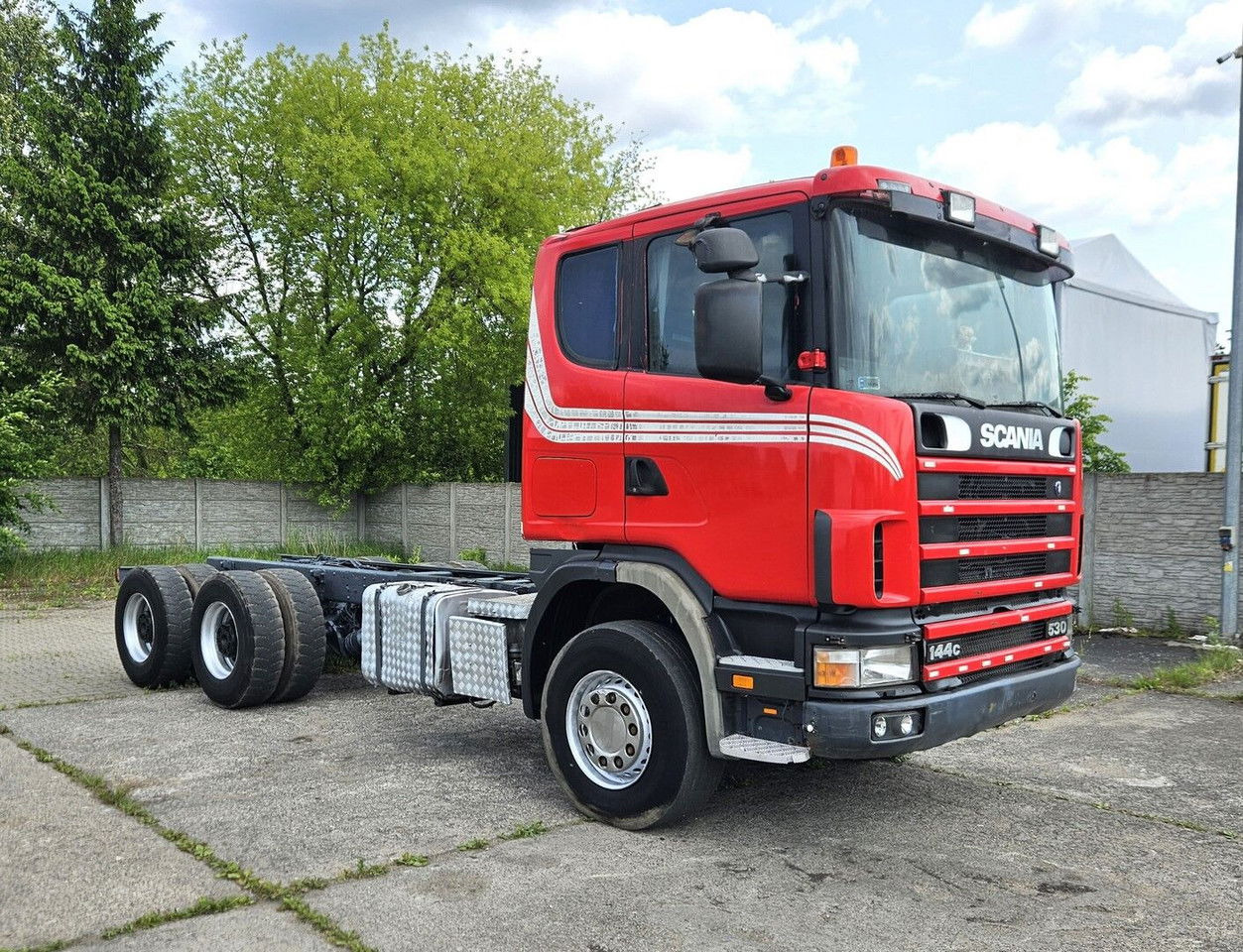 Scania 144 530 6X4 Manual Pump AND Injectros - Full Sprin G - Şasi kamyon: fotoğraf 2 Scania 144 530 6X4 Manual Pump AND Injectros - Full Sprin G - Şasi kamyon: fotoğraf 2