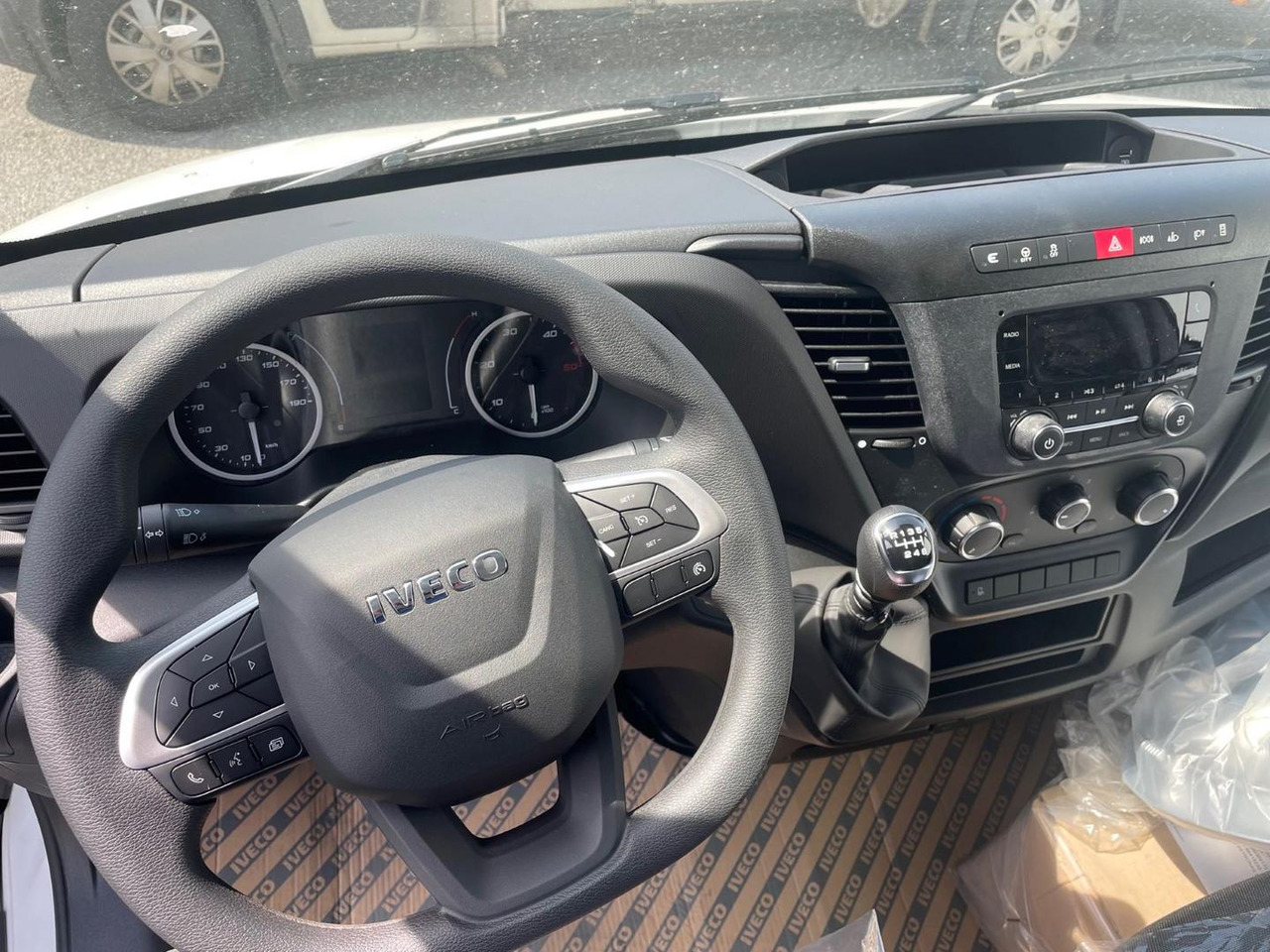 Iveco DAILY VAN, 3.0 D 176k, 35S18H V Evolution H3 - Panelvan: fotoğraf 3 Iveco DAILY VAN, 3.0 D 176k, 35S18H V Evolution H3 - Panelvan: fotoğraf 3