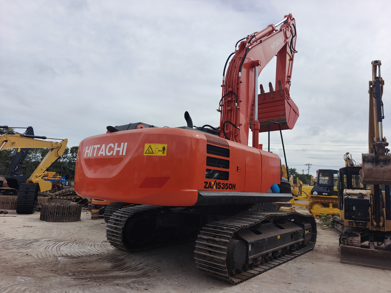 HITACHI ZX350H ZX350H-5G Used excavator - Paletli ekskavatör: fotoğraf 2 HITACHI ZX350H ZX350H-5G Used excavator - Paletli ekskavatör: fotoğraf 2