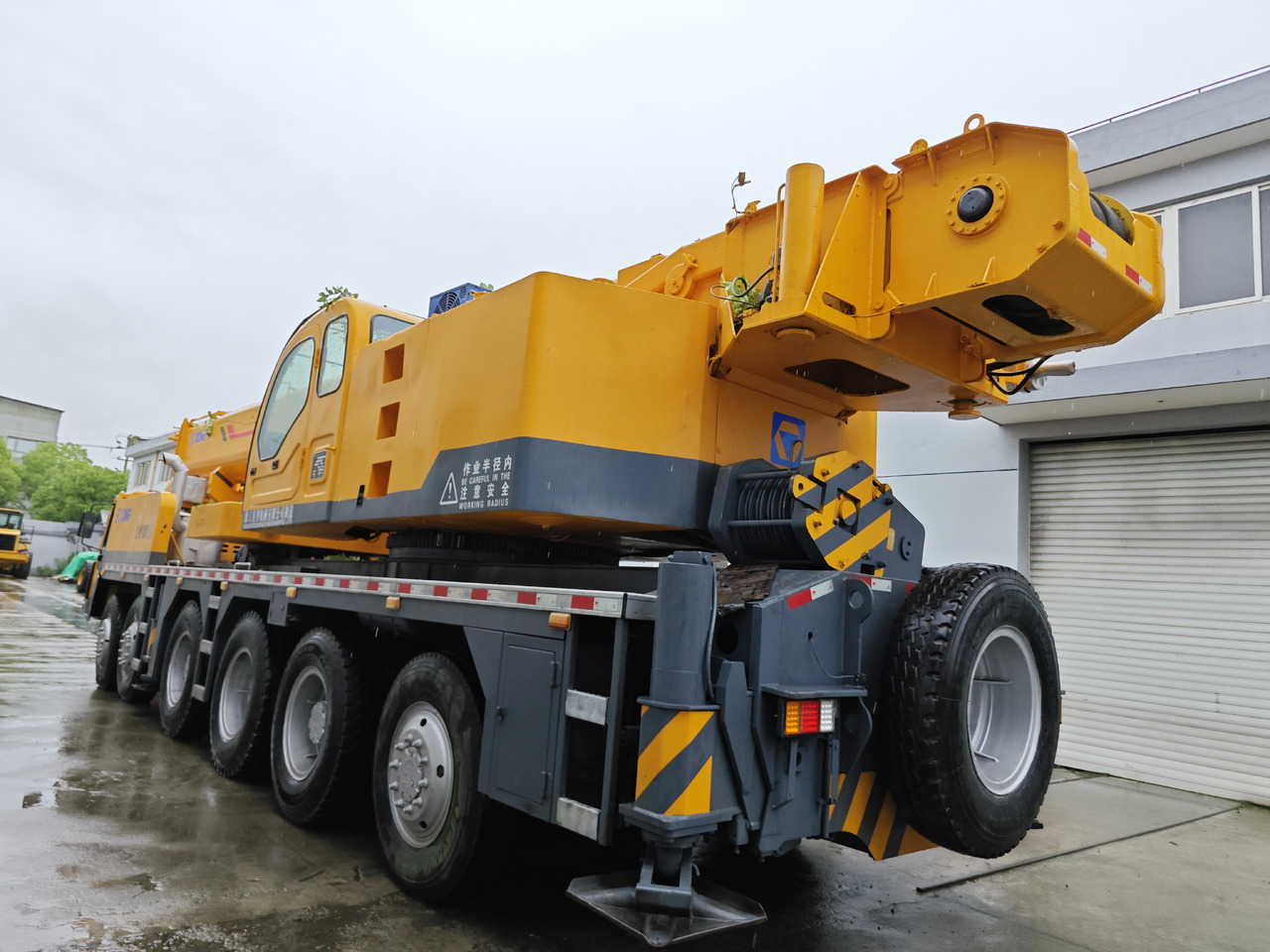 XCMG QY100K Used truck crane - Mobil vinç: fotoğraf 2 XCMG QY100K Used truck crane - Mobil vinç: fotoğraf 2