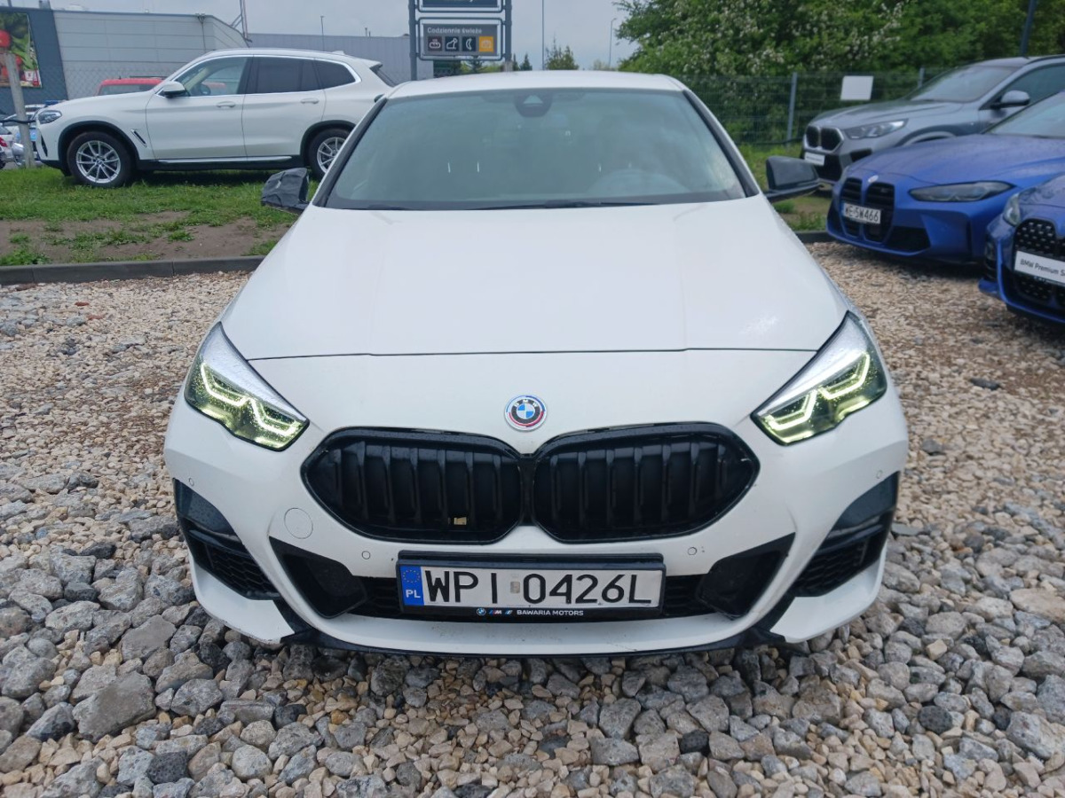 BMW 218i M Sport SEDAN - Sedan araba: fotoğraf 5 BMW 218i M Sport SEDAN - Sedan araba: fotoğraf 5