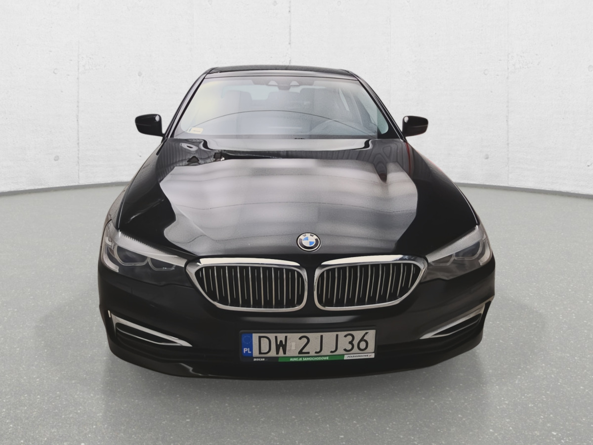 BMW 518D SEDAN - Binek araba: fotoğraf 3 BMW 518D SEDAN - Binek araba: fotoğraf 3