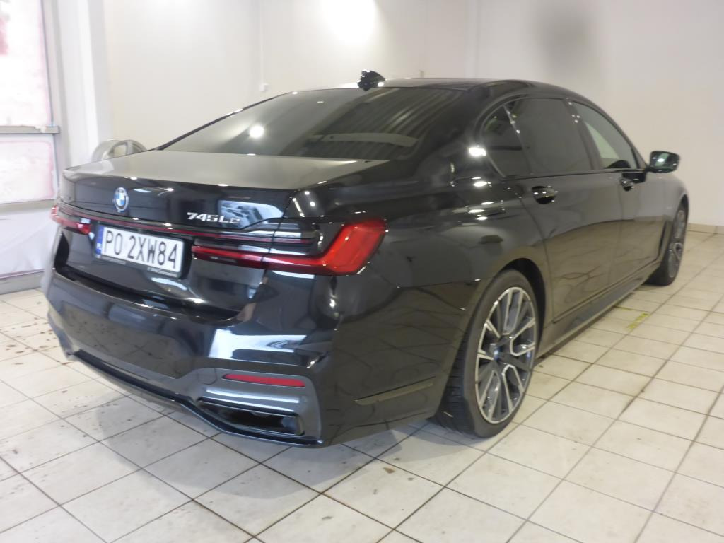 BMW 745LE XDRIVE SEDAN - Binek araba: fotoğraf 4 BMW 745LE XDRIVE SEDAN - Binek araba: fotoğraf 4