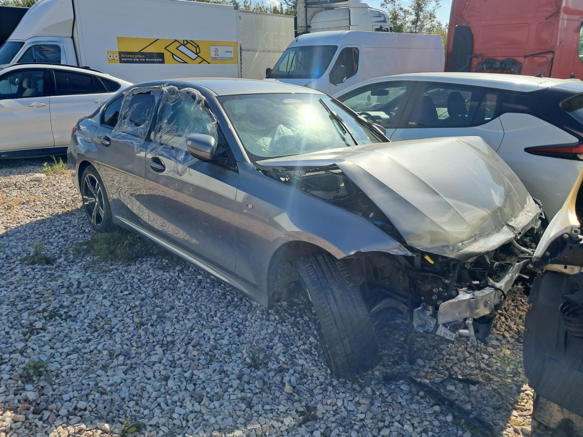 BMW SERIA-3 SEDAN - Binek araba: fotoğraf 2 BMW SERIA-3 SEDAN - Binek araba: fotoğraf 2