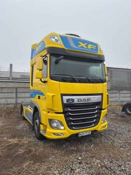 DAF XF CIĄGNIK SIODŁOWY - Çekici: fotoğraf 1 DAF XF CIĄGNIK SIODŁOWY - Çekici: fotoğraf 1