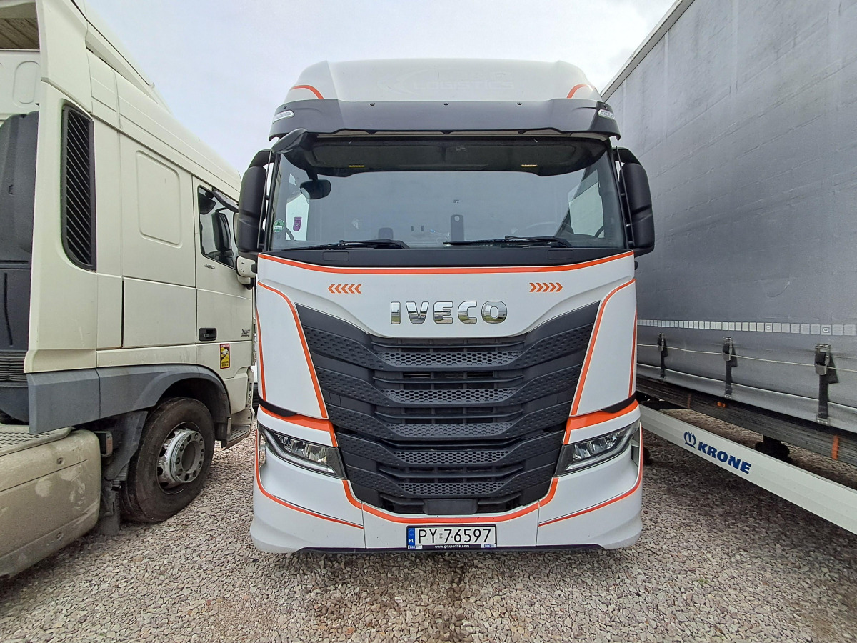 IVECO AS440ST/FP LT LNG CIĄGNIK SIODŁOWY - Çekici: fotoğraf 2 IVECO AS440ST/FP LT LNG CIĄGNIK SIODŁOWY - Çekici: fotoğraf 2