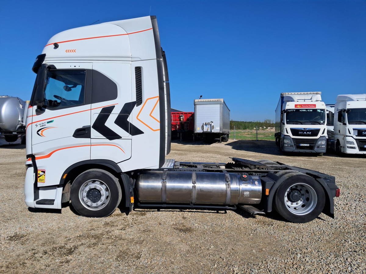 IVECO AS440ST/FP LT LNG CIĄGNIK SIODŁOWY - Çekici: fotoğraf 4 IVECO AS440ST/FP LT LNG CIĄGNIK SIODŁOWY - Çekici: fotoğraf 4